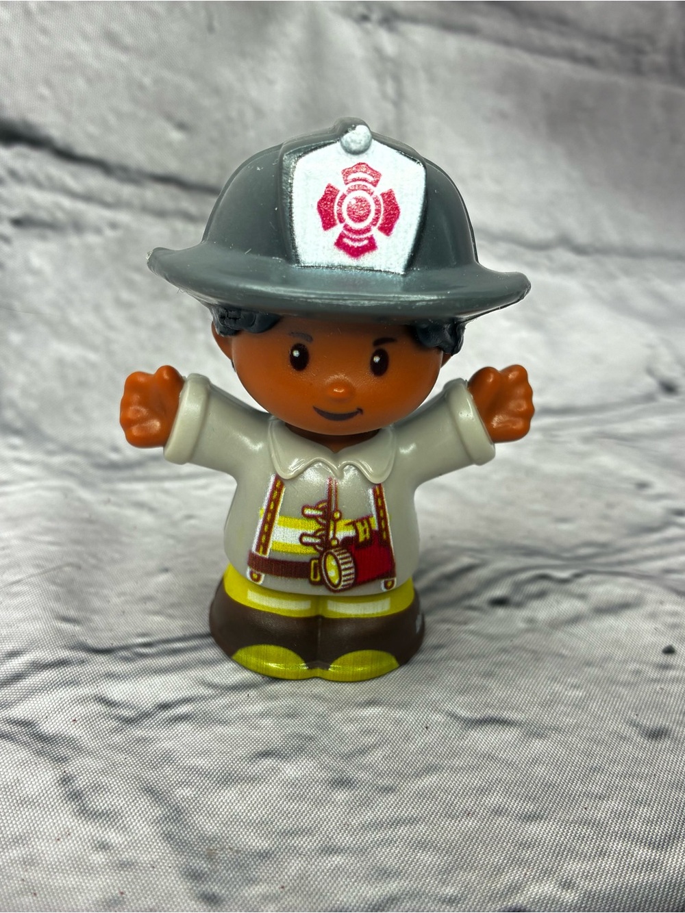 5/$20 Fisher Price Little People Woman Firefighter Rescue FireTruck Playset 2016